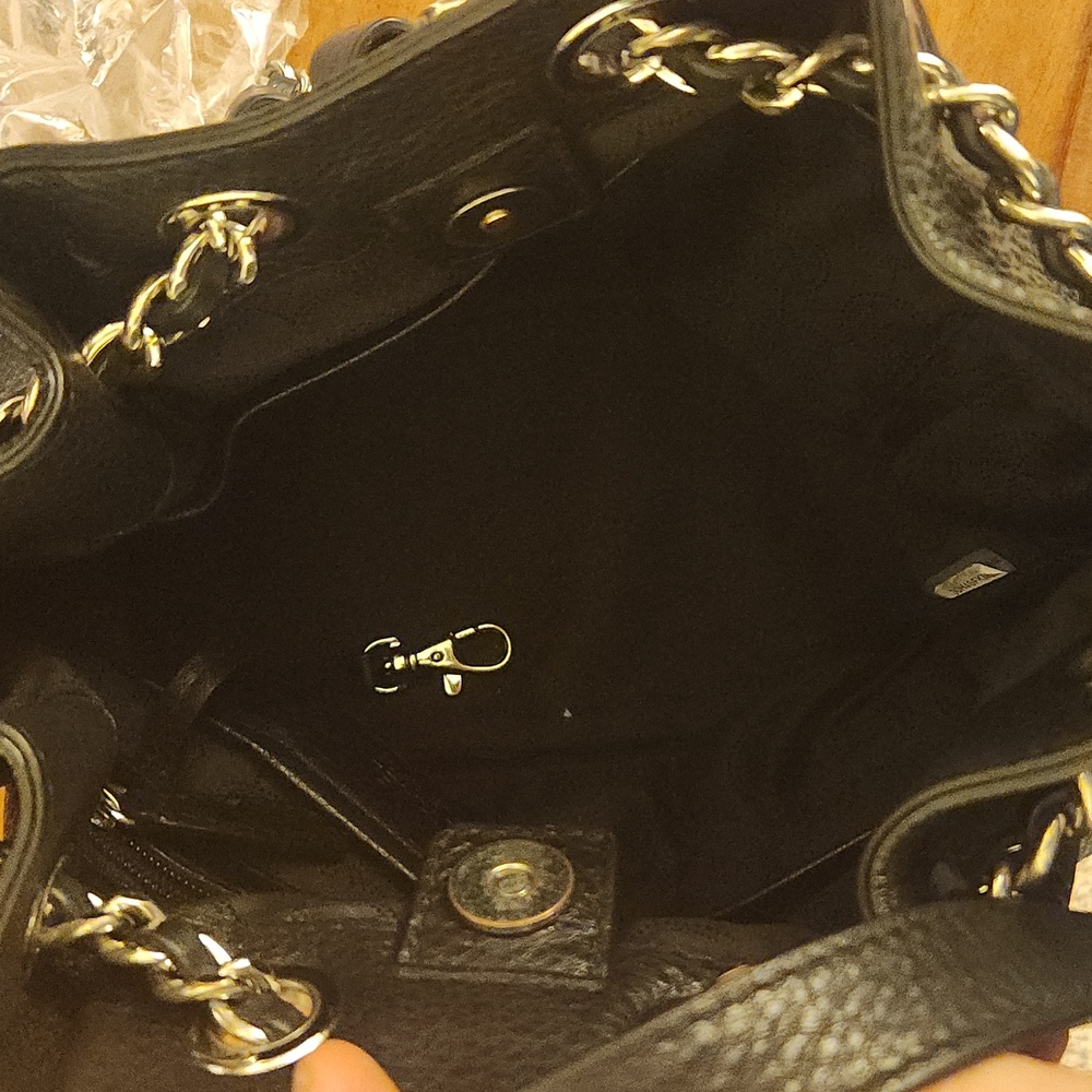 Beautiful Michael Kors Purse - Picture 7 of 8
